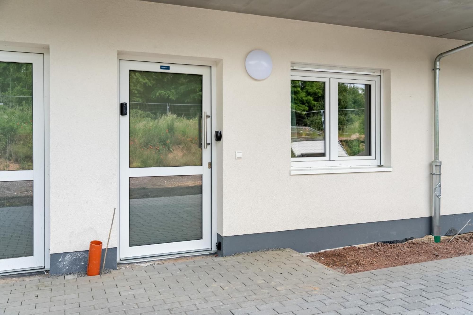 Apartamento Design Luxus, Vollausstattung, Neubau, 30Min Hbf Leipzig 8, Naehe Flughfaen, Bmw, Dhl, Amazon Schkeuditz Exterior foto